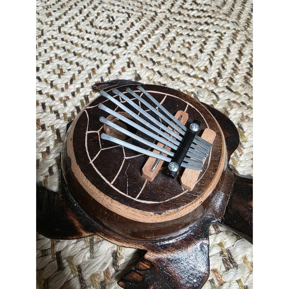 TURTLE-ShapedThumb Piano/Karimba/Mbira, made from coconut handpainted fair trade